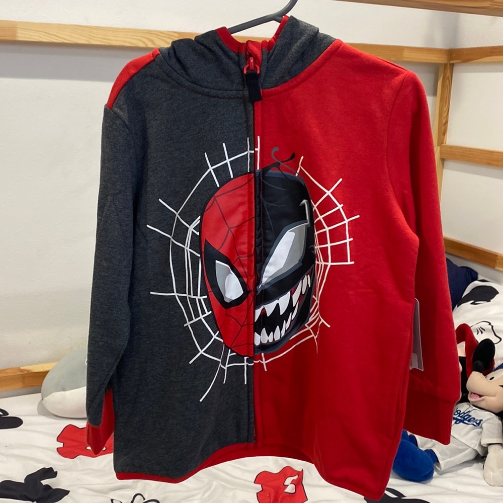 NWT Spider-Man zip up hoodie